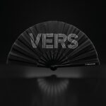 Fan Festival „VERS” w kolorze czarnym – statement dla Rave & CSD – Widok 1