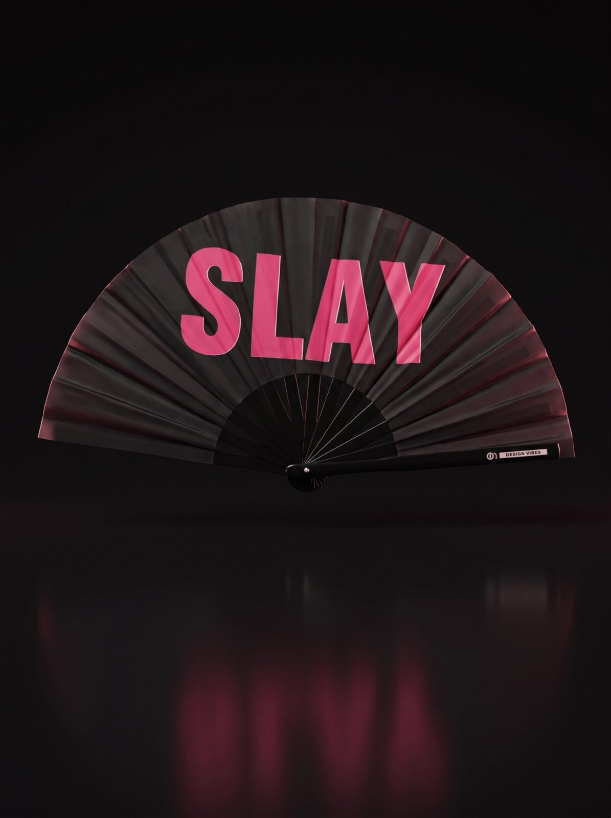 Wentylator festiwalowy „SLAY” w kolorze czarnym/różowym – akcesorium CSD & Rave