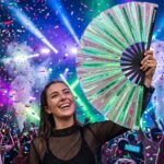 Festival Fan holograficzny zielony – opalizujące akcesorium Rave – Widok 4