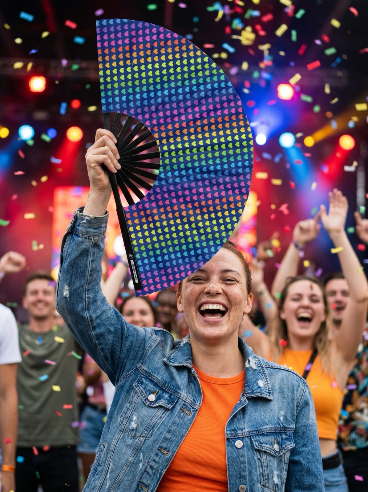 Fan Festival granatowy z tęczowymi sercami – CSD & Pride – Widok 4