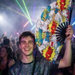 Żółty komiks dla fanów festiwalu „ZAP BOOM POW” – Rave & Party – Widok 2