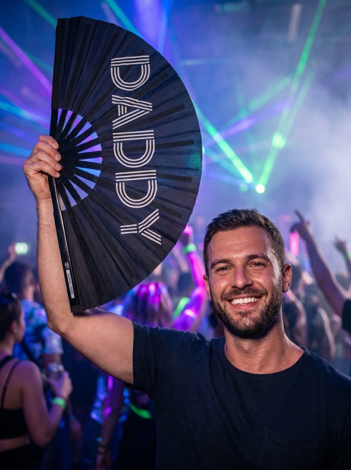Fan Festival „DADDY” w kolorze czarnym – akcesorium Rave & Pride – Widok 2
