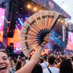 Festival Fan „MAKE ME SWEAT” holograficzne różowe złoto – Rave – Widok 4