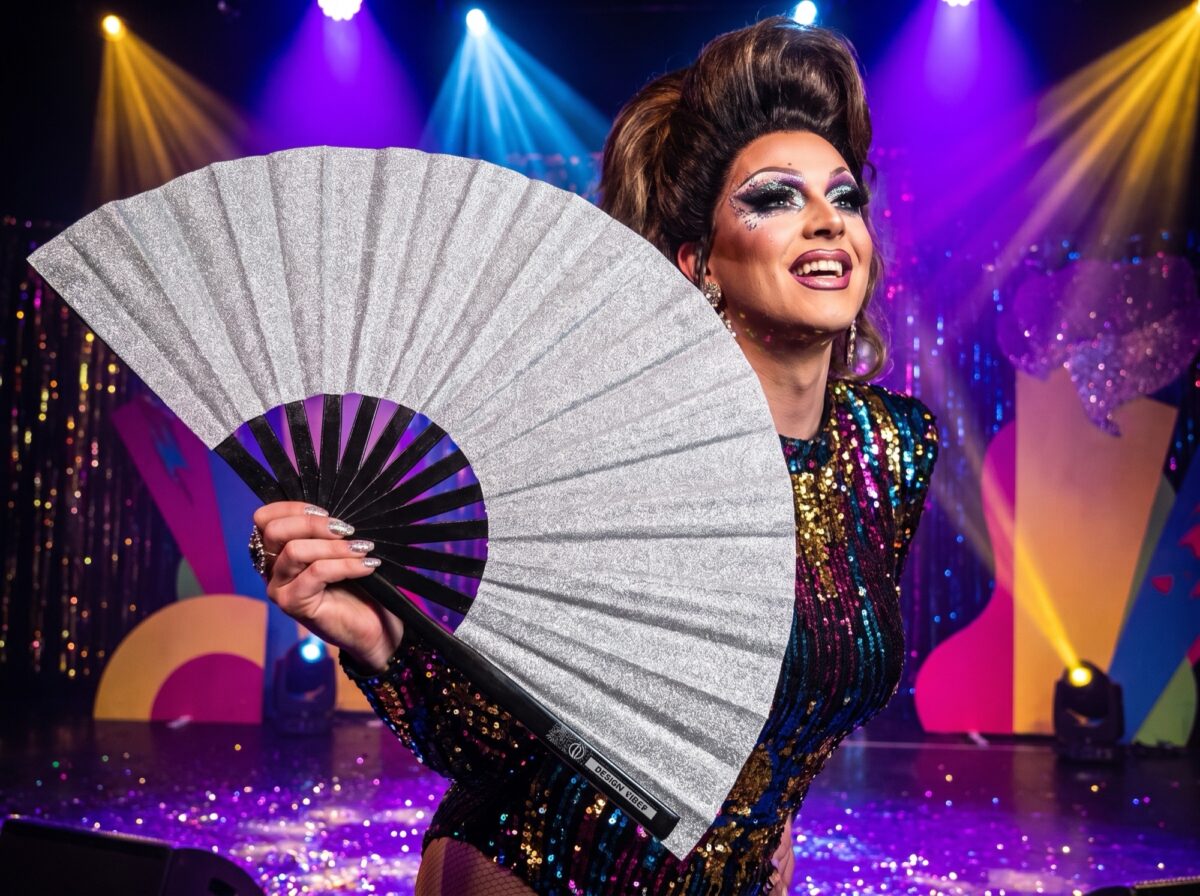 Festival Fan, srebrny z brokatem, błyszczące akcesorium na Rave i CSD, Widok 5