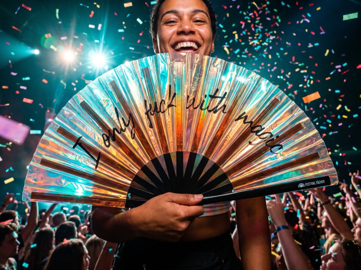 Festival Fan „I only fuck with magic”, holograficzna miedź na Rave i festiwale, Widok 4