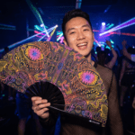 Festival Fan z neonowymi wzorami w kolorze czarnym, do psytrance’u i goa, Widok 2