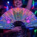 Festival Fan „Motyl-Mandala” w kolorze fioletowym, na psytrance i festiwale, Widok 2