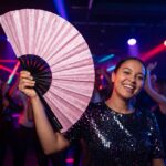Festival Fan w kolorze różowym z brokatem na festiwale i imprezy, Widok 2